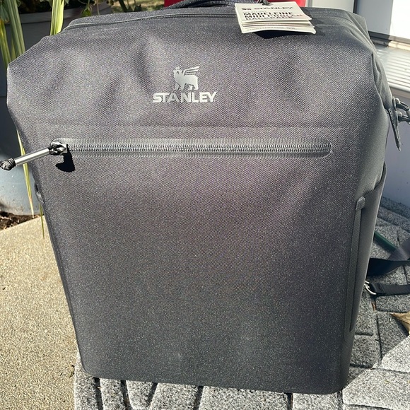STANLEY: The All Day Madeleine Midi Cooler Backpack | 20 Can | 14.8 QT | NWT - Picture 5 of 14